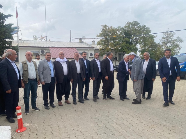 Diyarbakır Çermik'te Yıldız-Öztürk husumeti barış töreniyle sona erdi