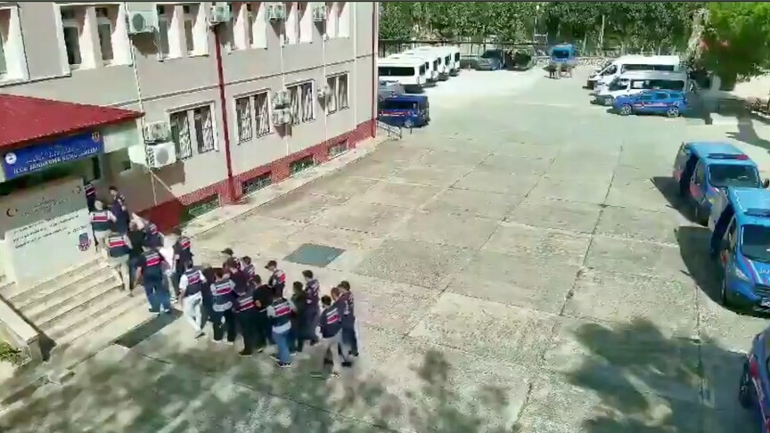 Osmaniye merkezli 8 ilde yasa dışı bahis suçuna yönelik operasyonlarda 59 şüpheli yakalandı