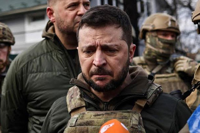 Zelenski'den itiraf gibi sözler: Çok sayıda insan kaybediyoruz