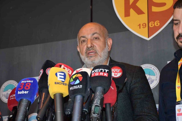 Kayserispor, Manisa FK'yı 3-2 yendi; Başkan Çamlı sahadaki itiş kakışı tasvip etmedi