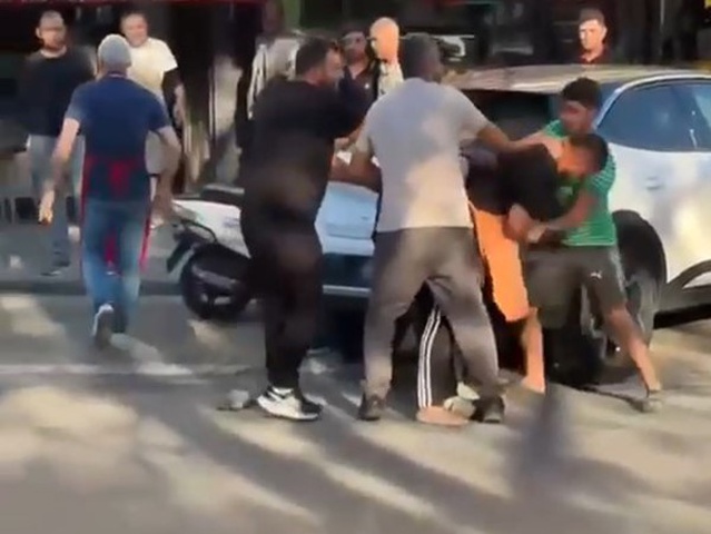 Başakşehir'de kurye ile esnaf arasında iddia edilen para anlaşmazlığı kavgaya dönüştü