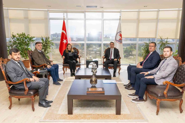 OMÜ Rektörü Aydın, Bafra Kaymakamı Altınpınar'ı ağırladı; iş birliği görüşüldü
