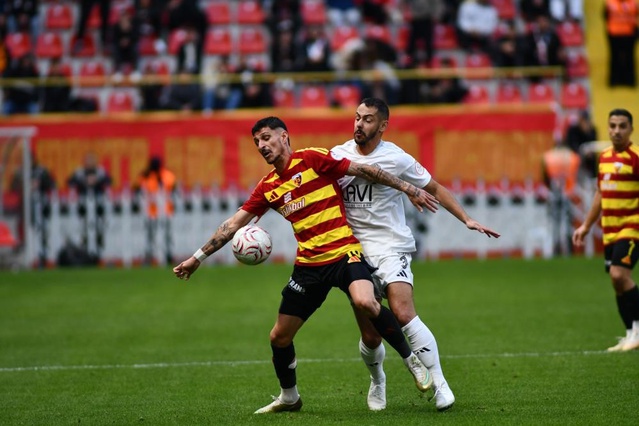 Kayserispor zirvede kaldı ama 5 maçlık galibiyet serisi 2-2 ile sona erdi