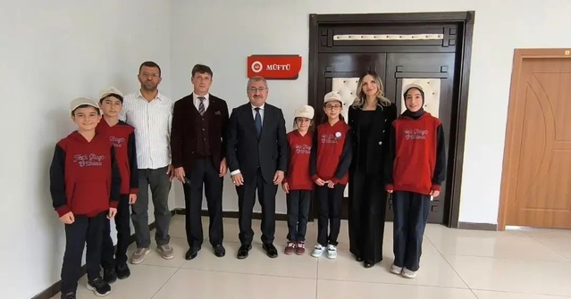 Camiler Haftası'nda Faik Güngör Ortaokulu, Erzurum İl Müftüsü Çapçı'yı ziyaret etti