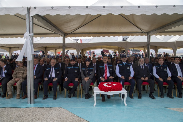 Ağrı'da asfalt plenti ve OSB doğal gaz tesisi hizmete alındı, filoya 40 araç katıldı