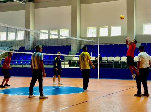 Bilecik Pazaryeri'nde kurumlar arası voleybol maçı Amatör Spor Haftası'nda oynandı