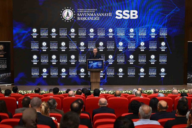 AK Parti Eskişehir İl Başkanı Albayrak, 209 firmalı savunma çalıştayına katıldı