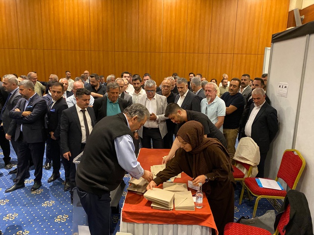 Berkay Bahar, ATSO yönetim kurulu başkanlığını 78 oyla kazandı