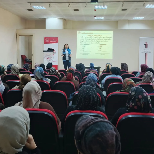 Nazilli'de kadınlara kanser taraması ve narkotik eğitimi düzenlendi