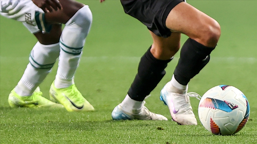 Federasyonlar anlaştı. Türk devletleri arasında futbolcular yerli statüsünde sayılacak