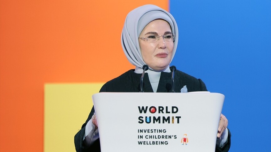 Emine Erdoğan: Gazze'deki 1 milyondan fazla çocuk, çocuk refahından haklarını alabilmenin hayaliyle yaşıyor
