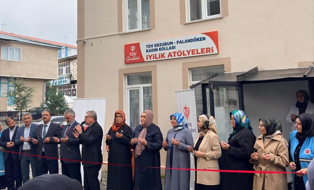 TDV Kadın Kolları Erzurum Şubesi İyilik Atölyeleri'ni dualarla açtı