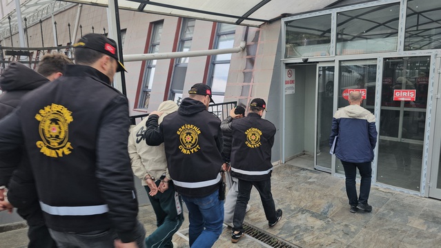 Eskişehir'de F.A.'nın yaralandığı kavgayla ilgili 2 şüpheli tutuklandı