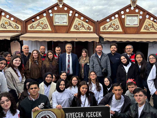 GastroAfyon'da Afyonkarahisar İl Tarım ve Orman Müdürlüğü stant açıp ürünleri tanıttı