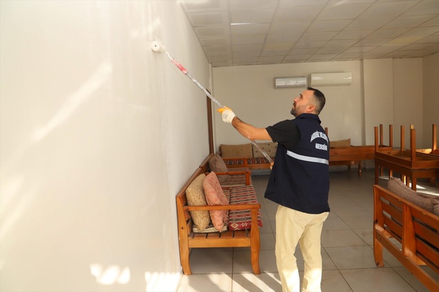 Mersin Akdeniz'de 16 taziye evi için çalışma başlatan belediye 2'sini onardı
