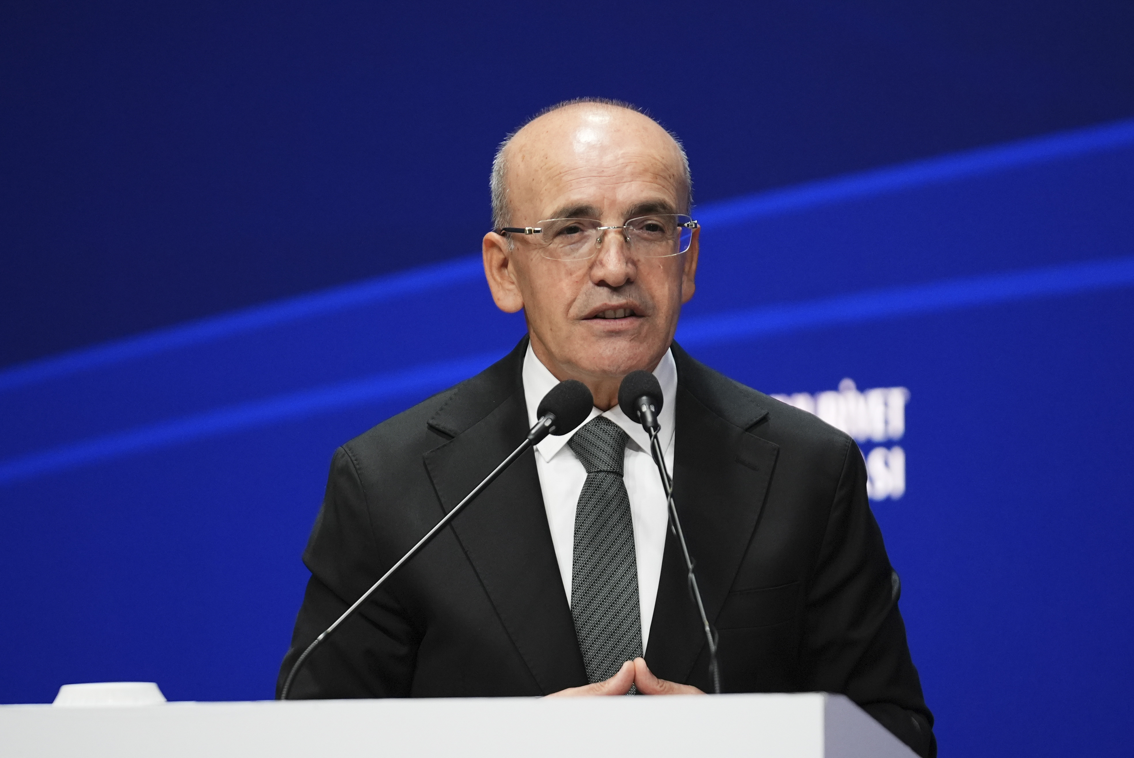Bakan Şimşek: Fonlarda durum kontrol altında