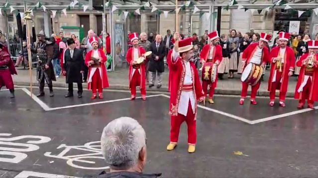 Fürth'te yaklaşık 200 yıllık Hasat Bayramı'nda Türk korteji 79. sırada yer aldı