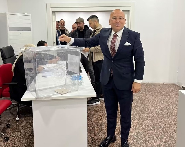 Ordu Ticaret Borsası'nda Ziver Kahraman 4. kez başkan seçildi, 316 üyeden 238'i oy verdi