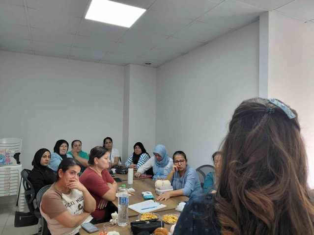 Adana'da Aile Destek Merkezi kursiyerlerine Ceyhan'daki uzman medya eğitimi verdi