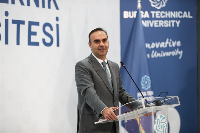 Bakan Kacır, 2027 başından itibaren yerli milli navigasyona geçileceğini açıkladı