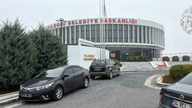 Bolu Belediyesi'nde ihaleye fesat ve zimmet iddialarıyla 4 kişi gözaltına alındı