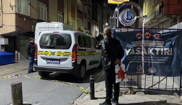Bağcılar Pazar Caddesi'nde iddiaya göre silahlı saldırıya uğrayan kişi öldü