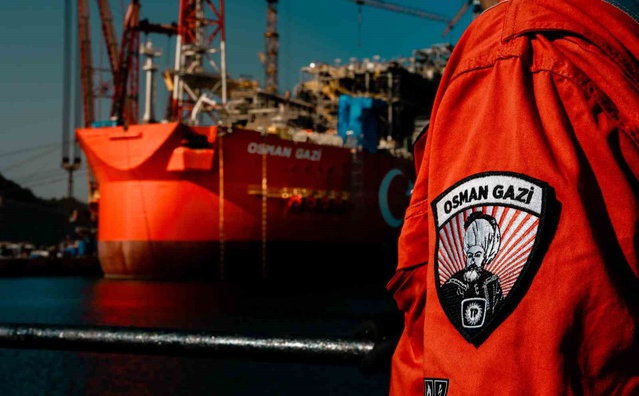 Türkiye’nin ilk yüzer üretim platformu Osman Gazi görev yerine uğurlanıyor