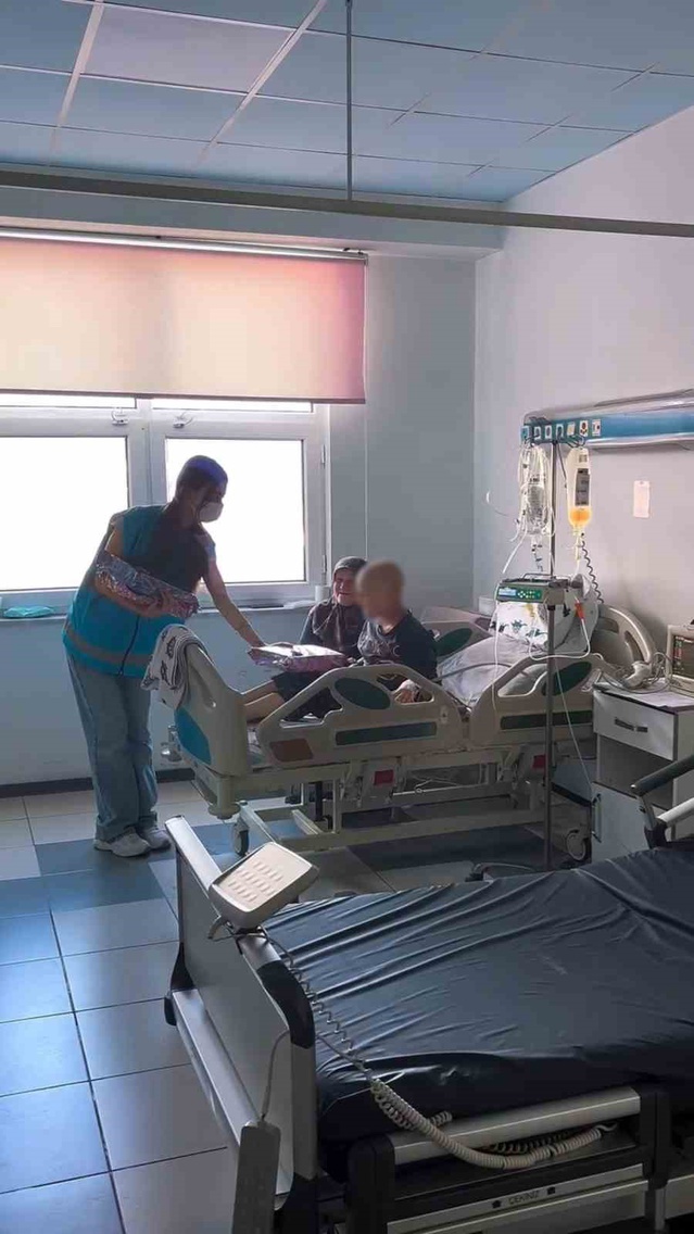 Bolu'da öğrenciler, tedavi gören çocuklara Şifa Oyuncakları Projesi'yle hediye verdi