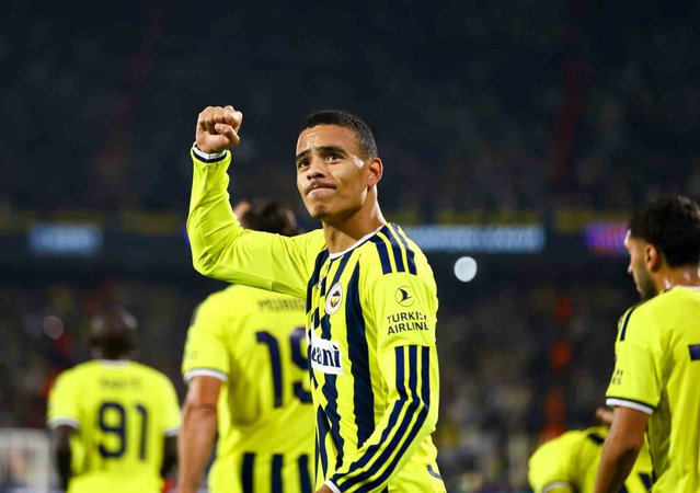 Fenerbahçe, Slavia Prag ile 2-2 berabere kaldığı maçta Greenwood 7. golüne ulaştı