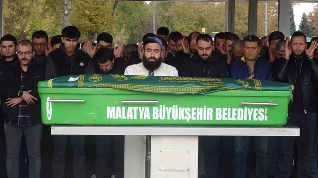 Amasya'da bisikletinden düşen adliye çalışanı 3 günlük tedaviye rağmen kurtarılamadı