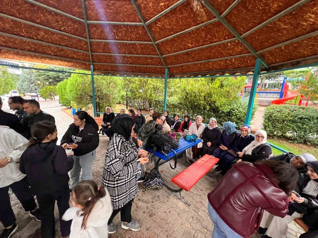 Okul saldırısında ölen iki çocuğun adları Kahramanmaraş'ta park ve sahada yaşatılacak