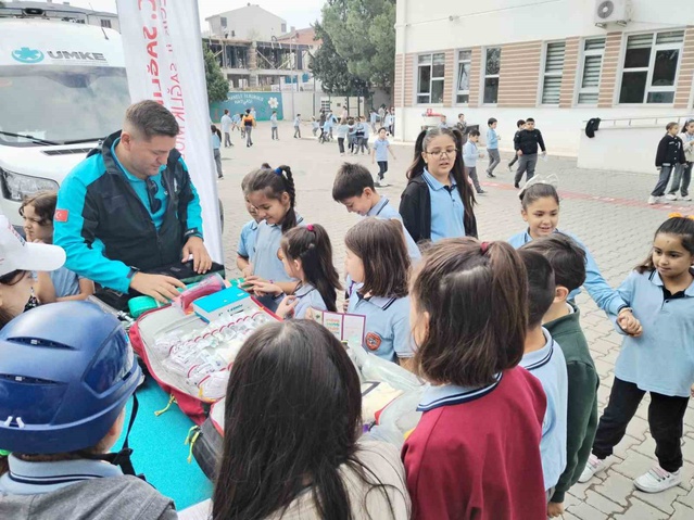 Bilecik Osmaneli'de öğrencilere 'Sağlıklı Çocuk, Sağlıklı Gelecek' eğitimi verildi