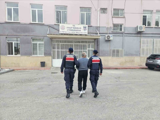 Afyonkarahisar İhsaniye'de aranan şahıs 19 yıl 4 ay 37 gün cezayla tutuklandı