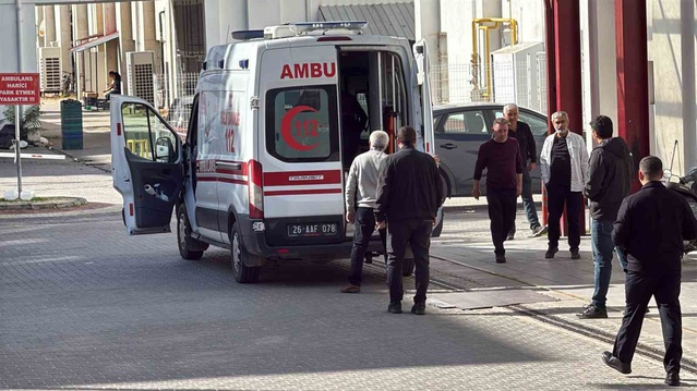 Sivrihisar'da traktör şaftına kolunu kaptıran 53 yaşındaki kadın ağır yaralandı