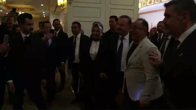 Ağıralioğlu, iktidarın 'Apo' siyaseti ve fon rezaletinde hesap vermesini istedi
