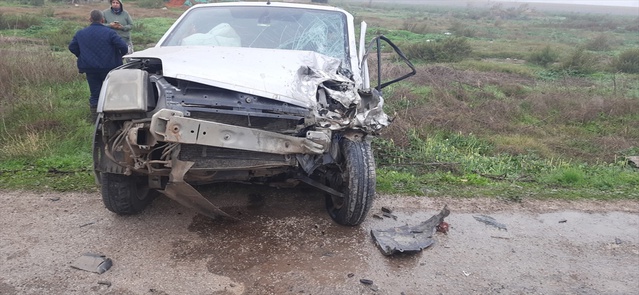 Susurluk'ta işçi servisi hafif ticari araçla çarpıştı, 10 kişi yaralandı