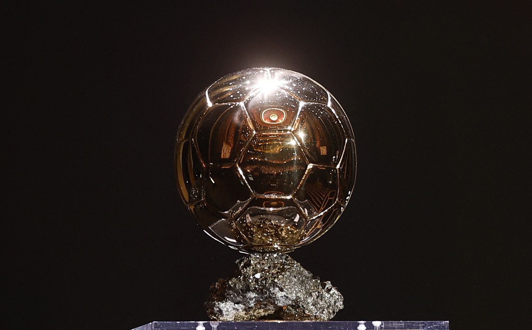 2026 Ballon d'Or sahibini buluyor. Altın Top ödül töreni ne zaman, saat kaçta, hangi kanalda?