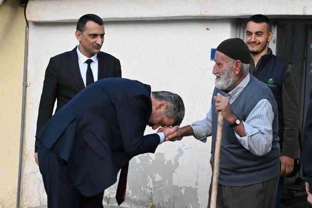 Erzincan Emniyet Müdürü Doköz’den şehit ailesine ziyaret