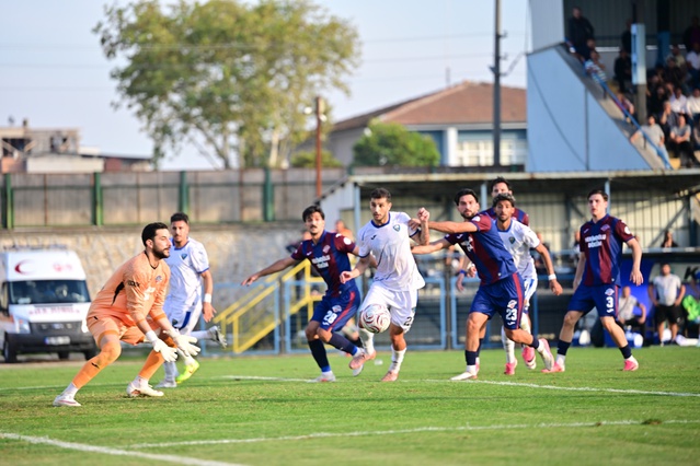 Karacabey Belediyespor, 1461 Trabzon FK ile 89. dakikada 2-2 berabere kaldı