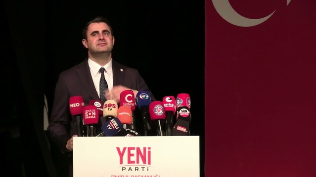 YENİ Parti İzmir İl Kongresi'nde Güç, Cumhurbaşkanlığı Hükümet Sistemi'ni eleştirdi