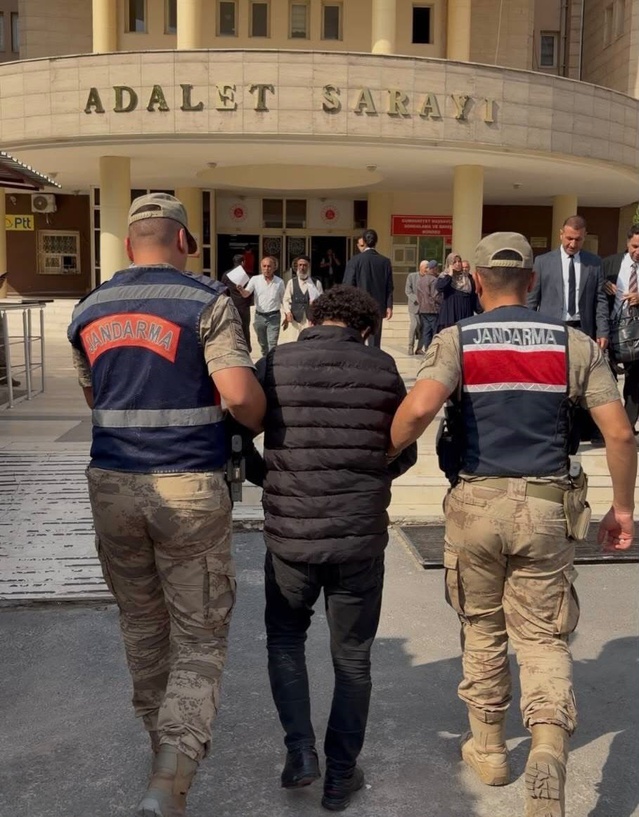 Şanlıurfa'da uyuşturucu madde satmak suçundan 15 yıl 10 ay cezası olan şahıs tutuklandı