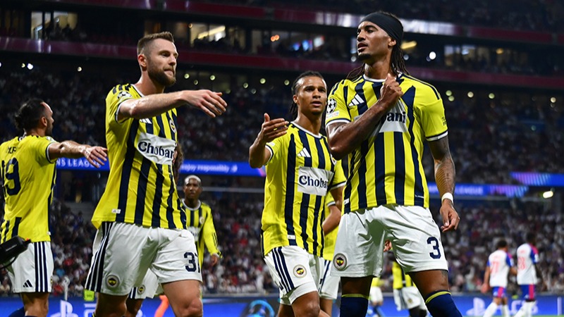 Fenerbahçe'nin konuğu Göztepe. Muhtemel 11'ler