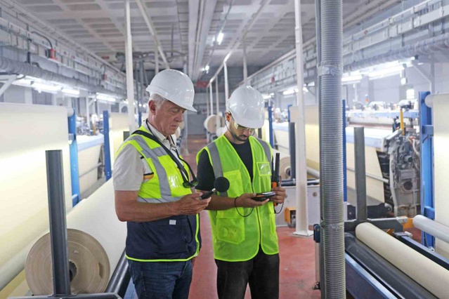 Denizli Ticaret Odası, 13'ü KOBİ olan 16 işletmeye ölçüm raporlarını teslim etti
