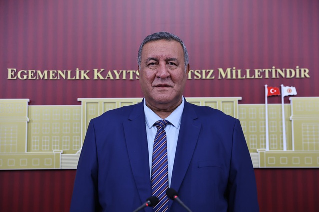 CHP'li Gürer, çiftçi desteğinde 20 yılda 1 trilyon 630 milyar lira açık olduğunu söyledi