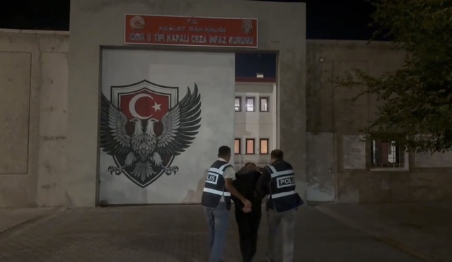 Iğdır'da hırsızlık suçundan 20 yıl 10 ay 20 gün hapis cezası olan M.P. tutuklandı