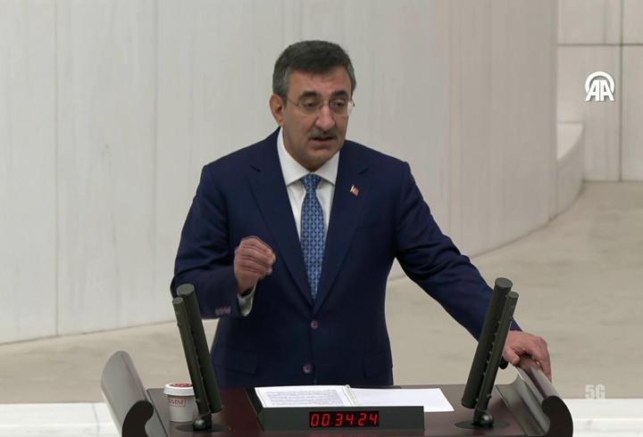 SON DAKİKA | Cumhurbaşkanı Yardımcısı Cevdet Yılmaz: Finans piyasasında risk yok, ekonomimizin temeli sağlam