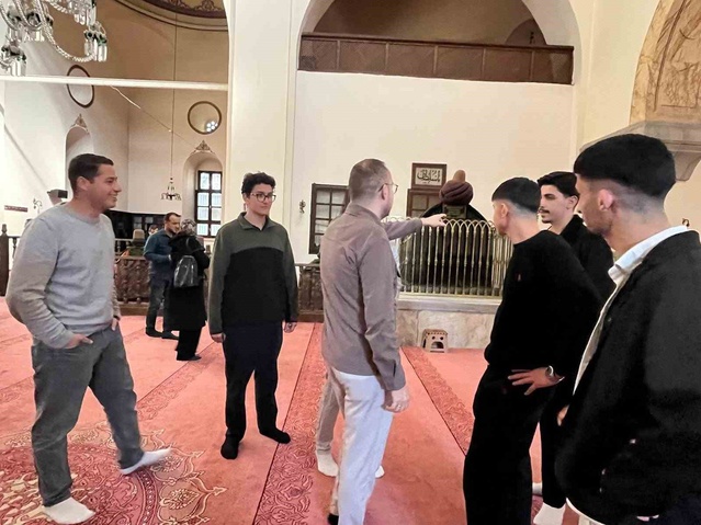 Emirdağ Müftülüğü yeni üniversite öğrencilerini Afyonkarahisar'a götürdü