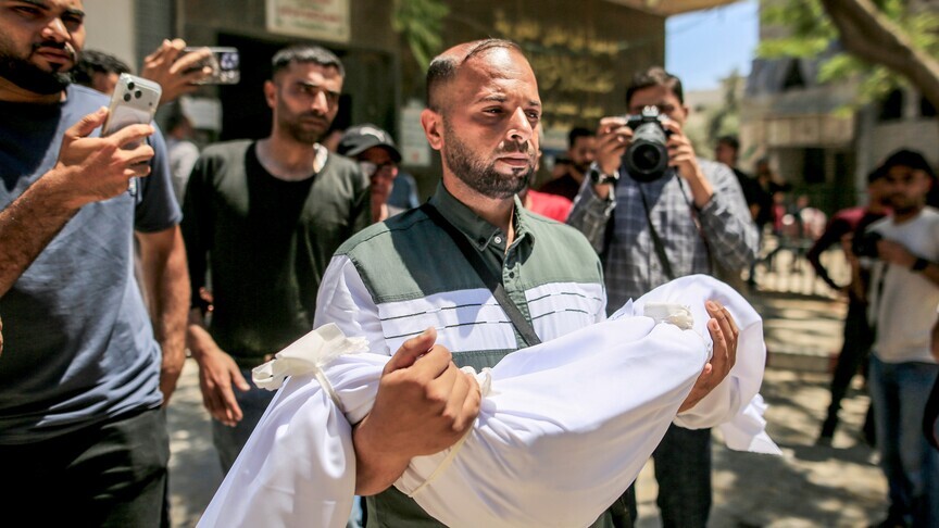 İsrail'in ateşkese rağmen saldırılarını sürdürdüğü Gazze'de 6 yaşındaki kız çocuğu yaşamını yitirdi
