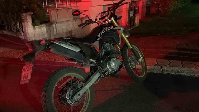 Bolu'da motosiklet sürücüsü yaralandı, iddiaya göre çarpan araç sürücüsü kaçtı