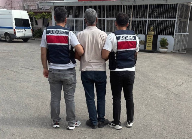 Gaziantep'te 6 yıl 3 ay hapis cezasıyla aranan FETÖ üyesi MİT operasyonuyla yakalandı